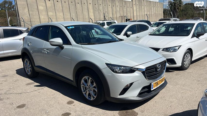 מודעת רכב מאזדה CX-3