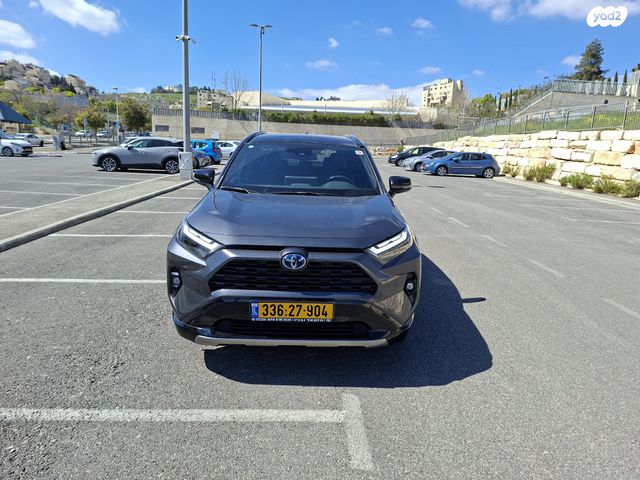 מודעת רכב טויוטה RAV4
