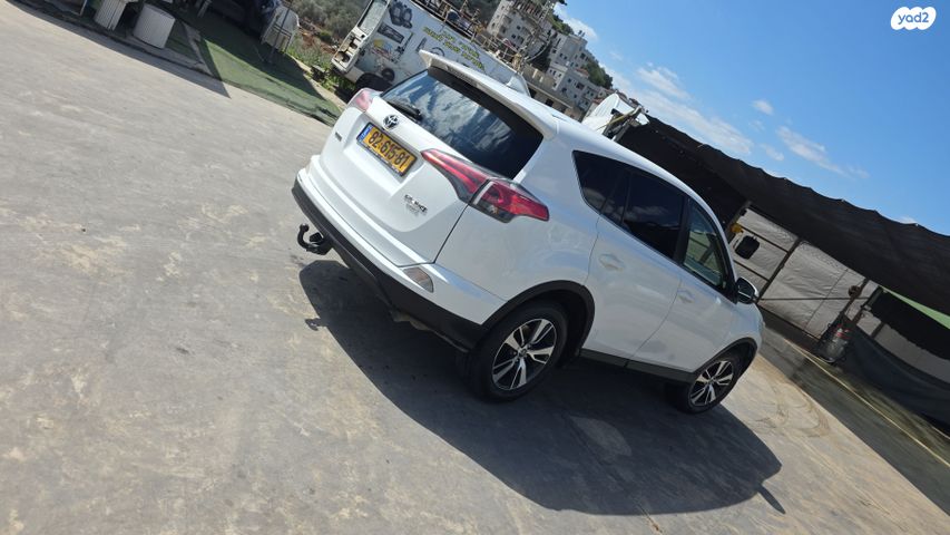 מודעת רכב טויוטה RAV4