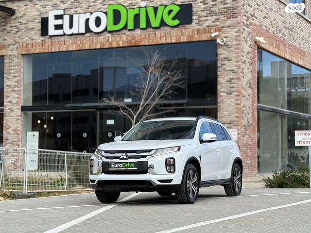 מודעת רכב מיצובישי ASX