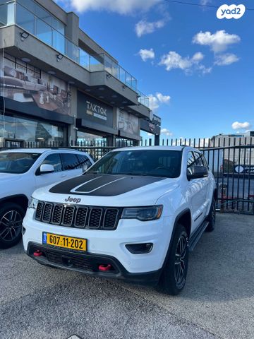 מודעת רכב ג'יפ גרנד צ'ירוקי