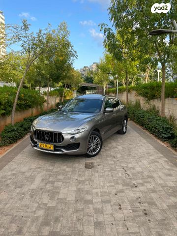 מודעת רכב מזראטי לבנטה 