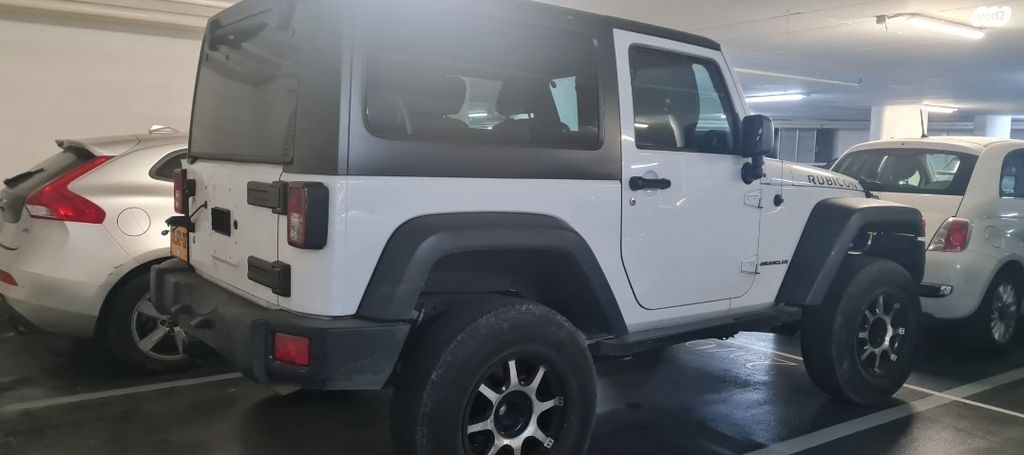 מודעת רכב ג'יפ רנגלר