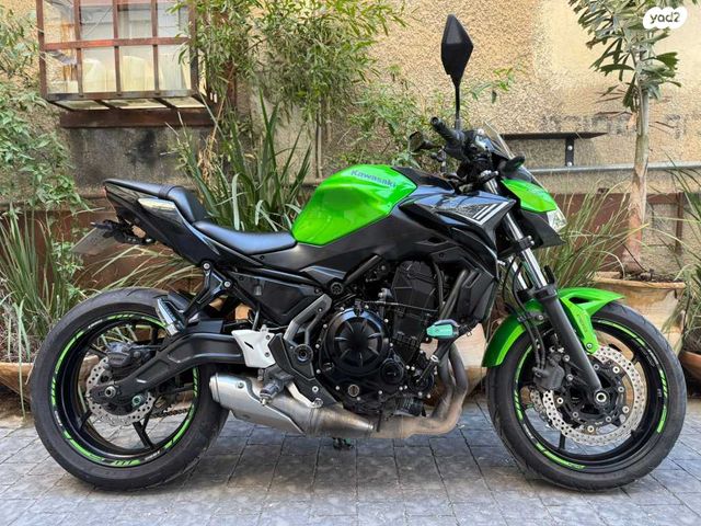 מודעת רכב קאוואסאקי Z650