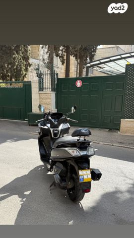 מודעת רכב קימקו דאון-טאון 350