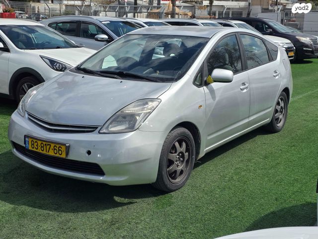 מודעת רכב טויוטה פריוס