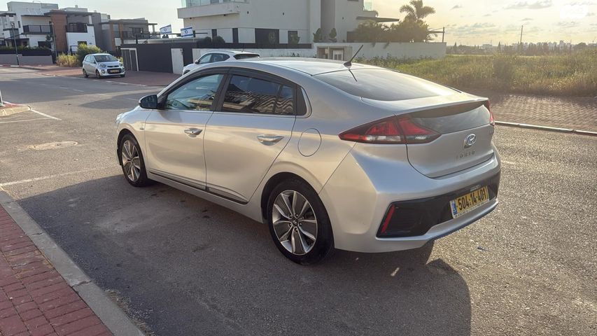 מודעת רכב יונדאי איוניק