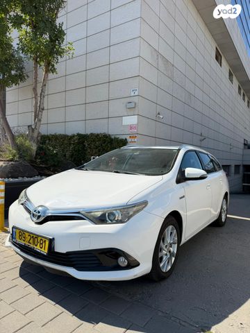 מודעת רכב טויוטה אוריס