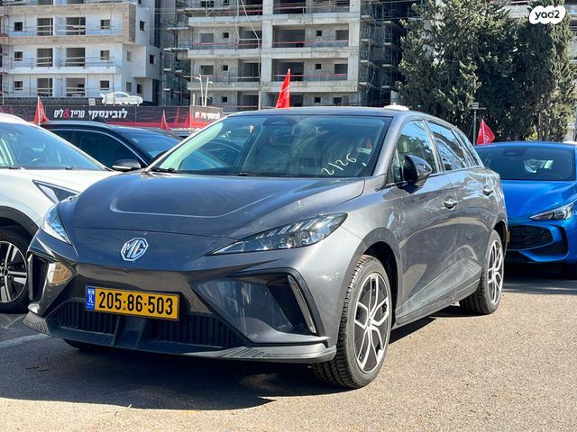 מודעת רכב אם ג'י MG4