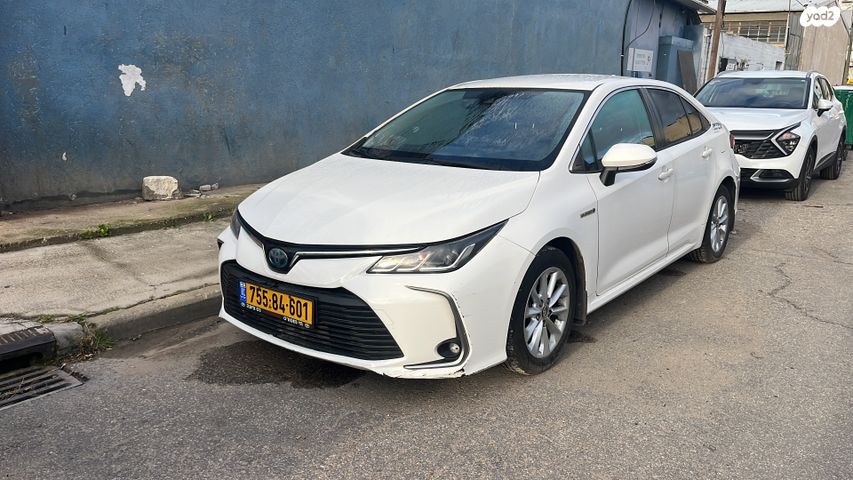 מודעת רכב טויוטה קורולה