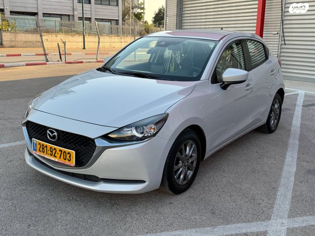 מודעת רכב מאזדה 2