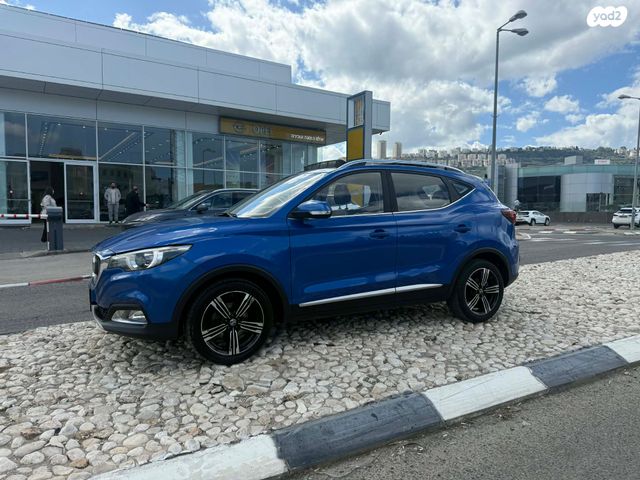 מודעת רכב אם ג'י ZS