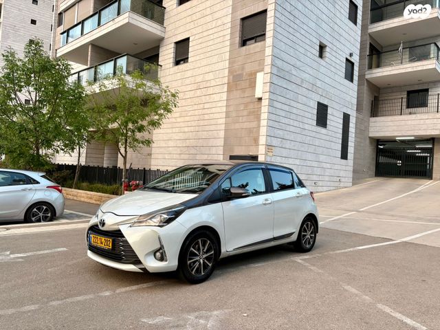 מודעת רכב טויוטה יאריס