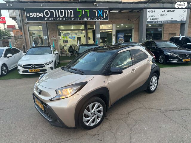 מודעת רכב טויוטה אייגו X 2