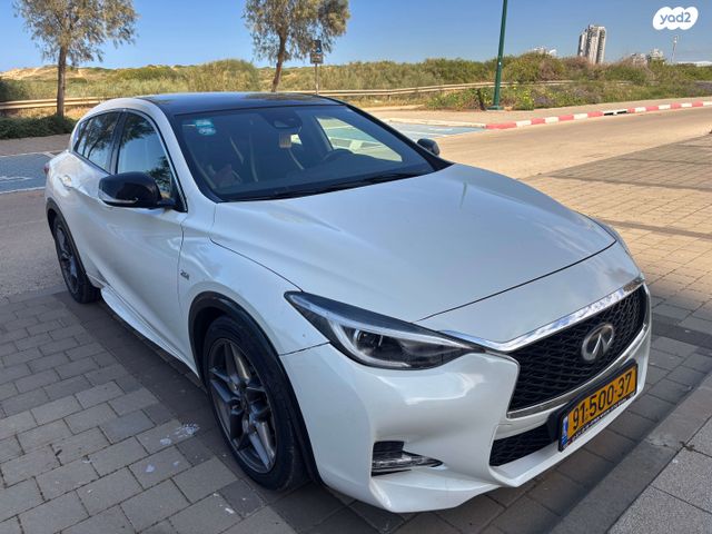 מודעת רכב אינפיניטי Q30