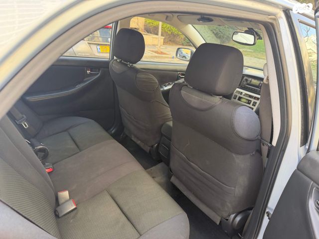 מודעת רכב טויוטה קורולה 1