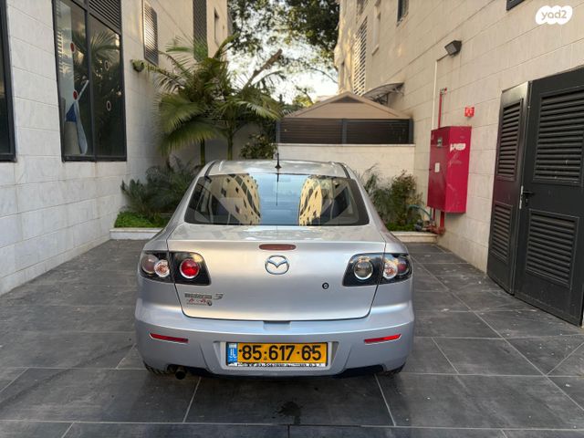מודעת רכב מאזדה 3 1