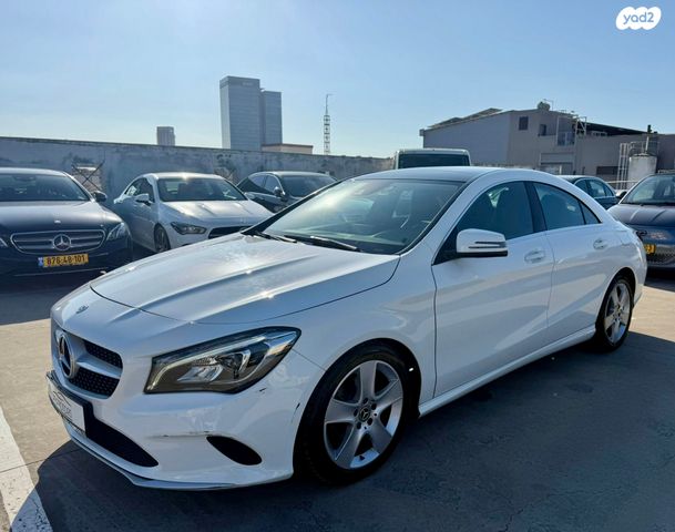 מודעת רכב מרצדס-בנץ CLA