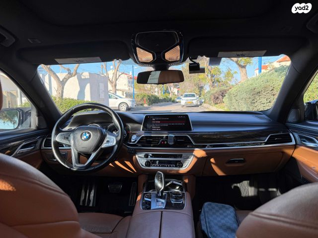 מודעת רכב ב מ וו סדרה 7 3