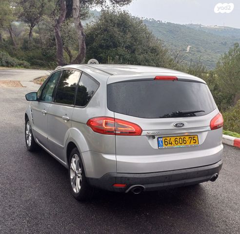 מודעת רכב פורד S-מקס