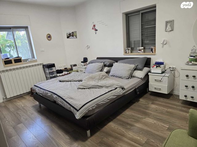 מבוא התאנה 18