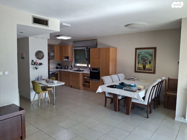 אברהם פררה 5