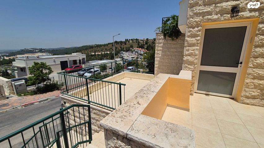 מעלה אבשלום 70