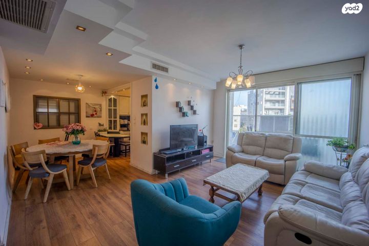 א.ד. גורדון 13