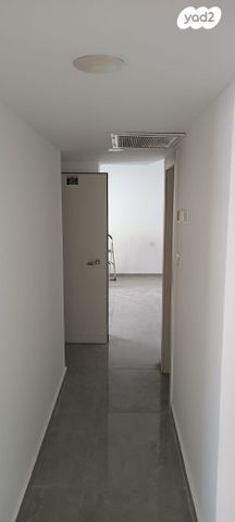 שדרות מנחם בגין 35