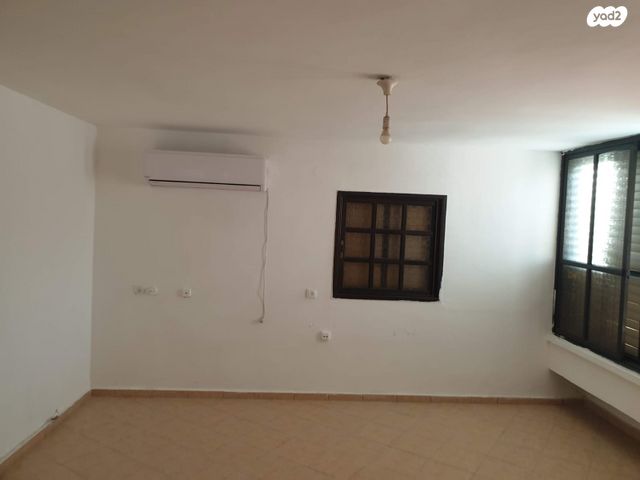 שדרות רש"י 12