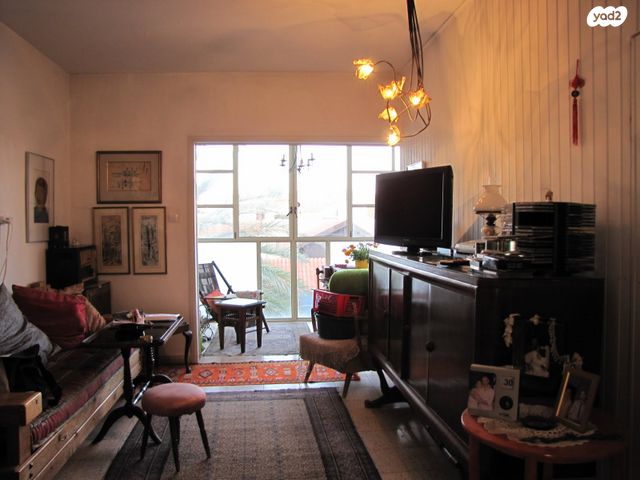 ז'בוטינסקי 20