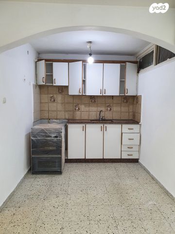 אברהם שטרן 55