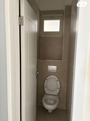 בנימין מטודלה 28