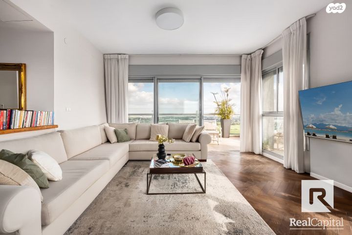 גג/ פנטהאוז