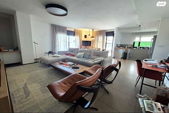 מודעת נכס, קניוק יורם 1, גני שרונה, קרית הממשלה, תל אביב יפו