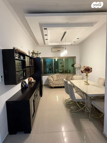 פנחס אפשטיין 