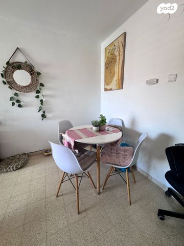 דרך המשחררים 44