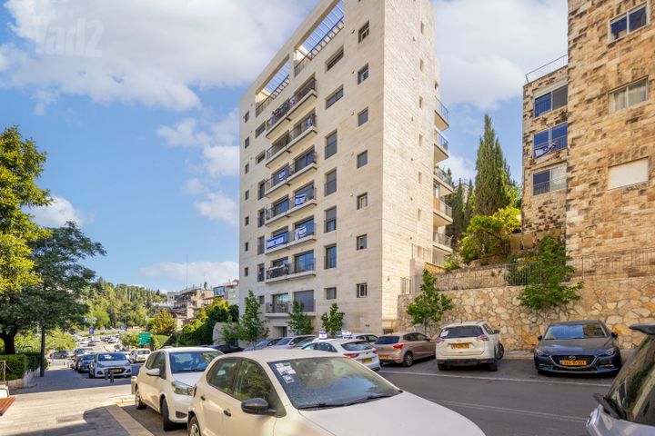 דירה למכירה בירושלים (תיווך) — 2