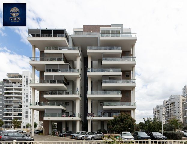 דירה, צמרות המושבה, באר יעקב