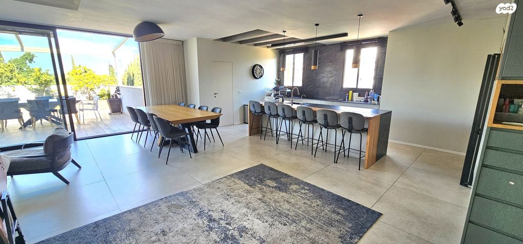 גג/ פנטהאוז