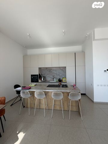 מודעת נכס, אריאל שרון 10, סיטי, גבעתיים