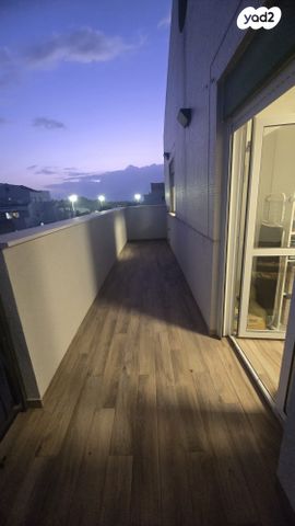 מודעת נכס, רעננה