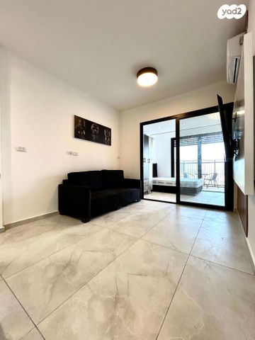 דרך יד לבנים 95