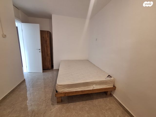 מודעת נכס, טללים, ערד