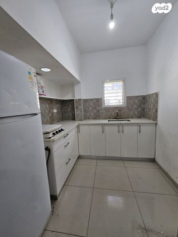 איציק מאנגר 25