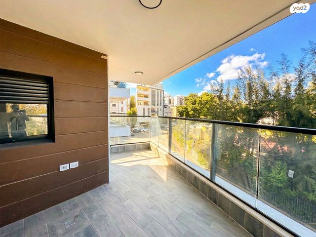 מודעת נכס, מחנה יהודה, פתח תקווה