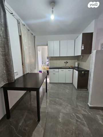 שדרות דגניה 27