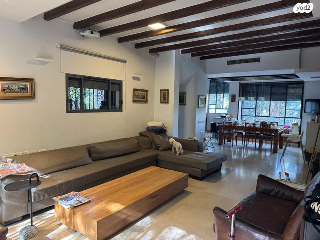 מודעת נכס, גבעת הרמבם, גבעתיים