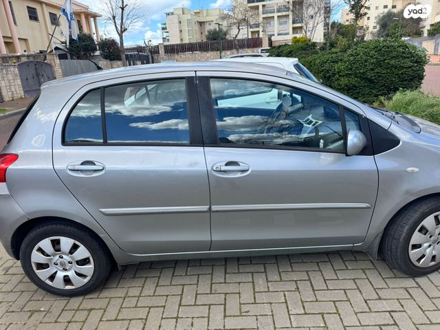 מודעת רכב טויוטה יאריס