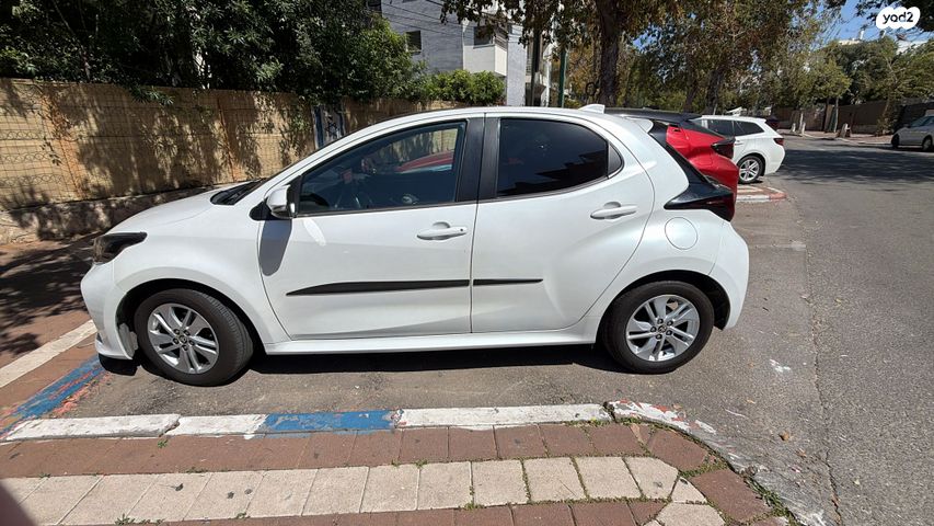 מודעת רכב טויוטה יאריס
